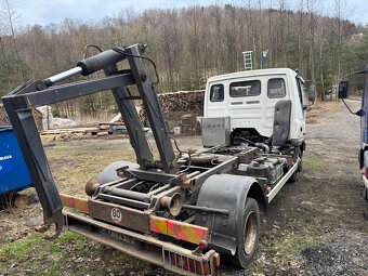 D90 cummins 107kw + jedna na náhradní díly - 11