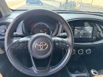 Toyota Aygo X 1.0 VVT-i - 11