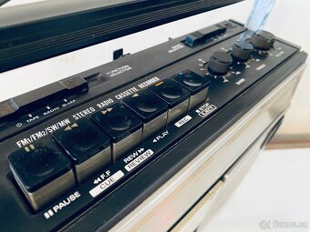Radiomagnetofon/boombox Hitachi TRK 8170, 70.léta - 11