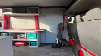 Volkswagen Crafter 2,5 tdi servisní vozidlo - 11