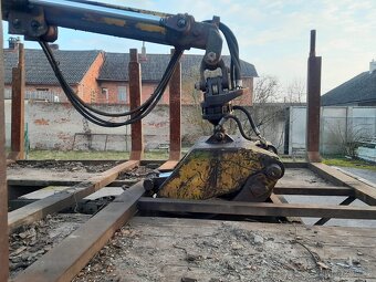 Vyvážečka Praga V3S  do lesa s  Hydr.rukou - 11