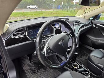 Tesla S 85, Pronájem - 11