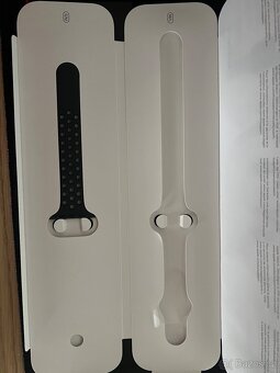 Apple Watch series 5 Nike edice 44mm - 11