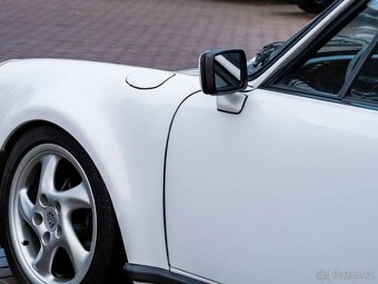 Porsche 911 3.2 Carrera Targa z roku 1984 - 11