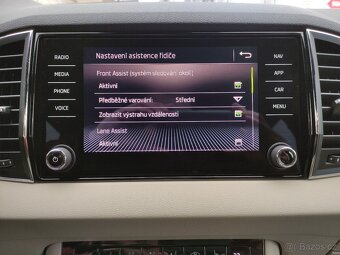 Škoda Karoq TSi DSG STYLE FullLED KAMERA TAŽNÉ - 11