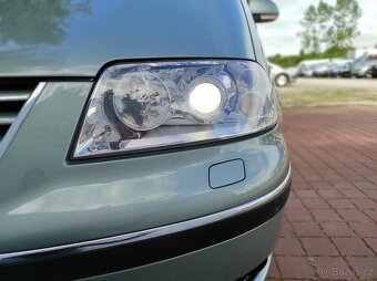 VW Sharan 1.9 TDi 96 kW 7 MÍST 2006 DIGI KLIMA VÝHŘEVY XENON - 11