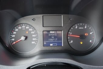 Mercedes-Benz 319CDI,140kW,1majČR,čelo - 11