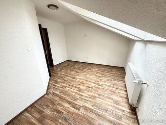 Pronájem 4kk, 1.patro, terasa, parkovací místo - 11