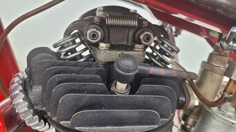 Jawa 350 ohv, rok 1936, odkryté ventily - 11