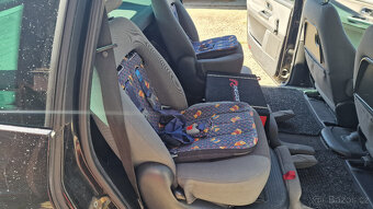 Ford Galaxy 1,9TDI 96kw PO VELKEM SERVISU - 11