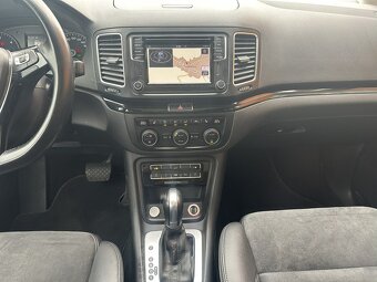 Volkswagen Sharan 2.0 TDi 110kW 7míst - 11
