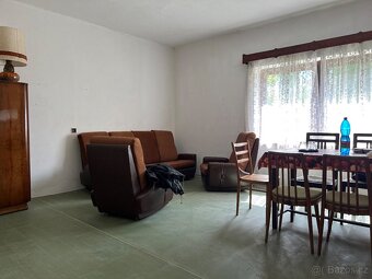 Rodinný dům Kuňejovice 278 m2 - 11