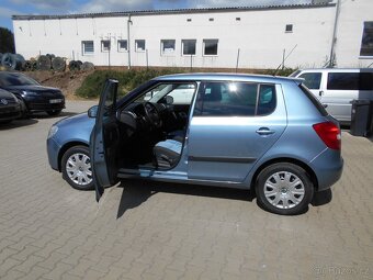 ŠKODA FABIA 2 1.4 16V 63KW R.2009 SERVISNÍ KNÍŽKA - 11