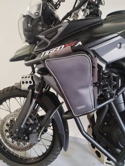 Triumph Tiger 800 xca - 11