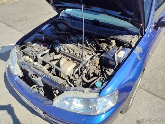 Honda Accord 1.8 - 11