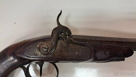 Starožitná perkusní pistole 18 - 19 st. značeno 6333 - 11