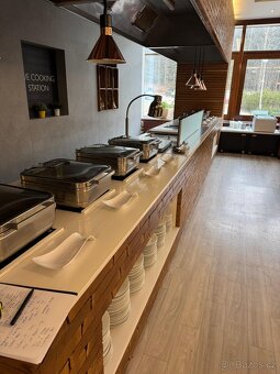 Prodej restauračního a gastro zařízení z hotelové restaurace - 11