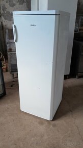 Lednice s vnitřním ventilátorem Amica  (247 l  objem užitný - 11