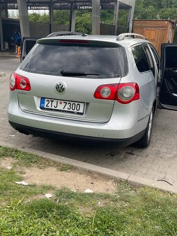 Volkswagen Passat B6  2.0 TDI - 11