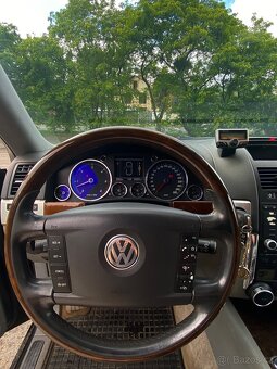 Vyměním VW touareg za menší auto - 11