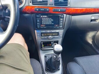 Toyota Avensis - 11
