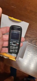 Retro telefony + Hodinky + tlačítkový telefon NOKIA - 11