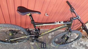 celoodpružené Cube karbon - 11