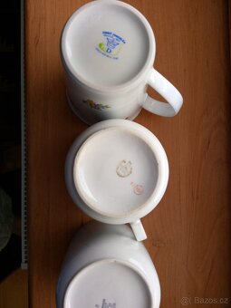 Prodám jednotlivě retro hrnky celkem 16 ks - 11