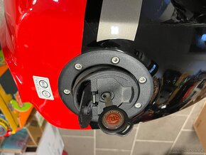 Royal Enfield Himalayan-nádrž - 11