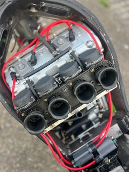 Kawasaki zx7r mnoho dílů - 11