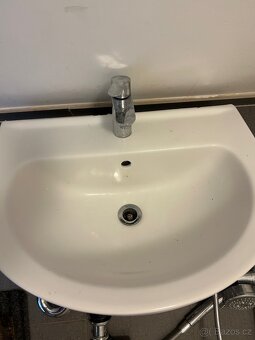 Velká sestava koupelnových předmětů (více foto) - 11