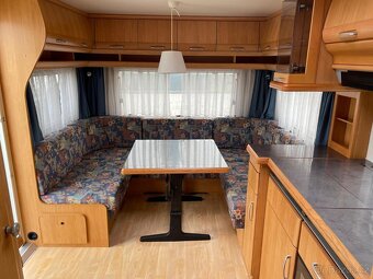 PRODÁNO Hobby Excellent 560, 4 osoby, bojler, stan fr.postel - 11