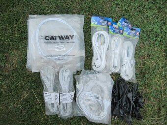 Propojovací kabely a konektory cinch a scart + síťové šňůry. - 11