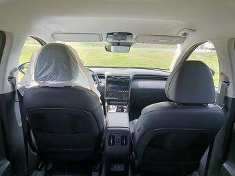 HYUNDAI TUCSON Hybrid 1,6 T-GDI HEV 4X2 AT najeto 3130 km - 11