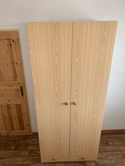 Prodám šatní skříně - 11