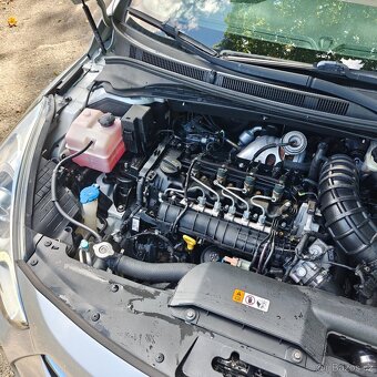 Hyundai i40 sedan 1.7 crdi 100kw automat - 11