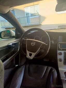 Volvo V60 D5 R-desing - 11