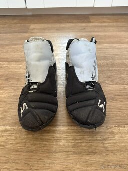 Florbalová výstroj - 11