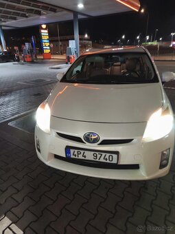 Toyota Prius 3 - 11