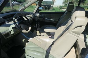 RENAULT AVANTIME 2.2 DCi PRIVILEGE - 11