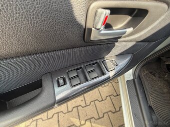 Mazda 6 kombi 1.8 LPG - 11