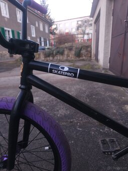 BMX - 11