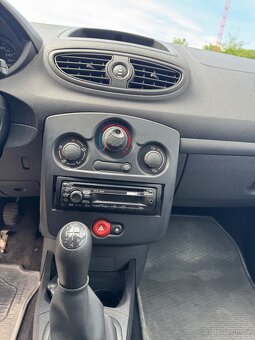 Renault Clio 1.2 - 11