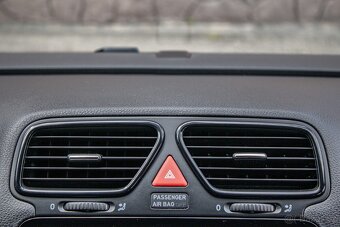 Volkswagen Scirocco R 2.0 TSI - 11