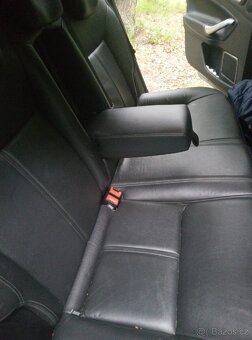 Ford Mondeo Ghia - 11