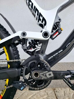 Downhill kolo Canyon Sender CF 9.0 Team Carbon 2018 27.5" - 11