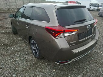 Toyota Auris 1.2turbo benzin,touring, 2017 ,edition sport - 11