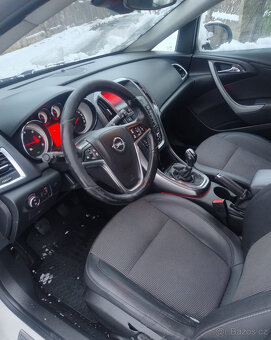 Opel Astra, 2.0D sport tourer - 11