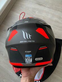 Výklopná přilba MT - 11