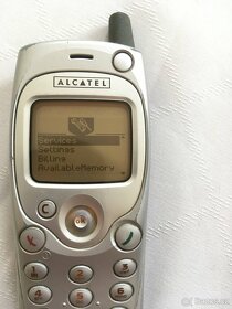 Alcatel OT-501: krásný retro mobil bez foťáku - 11